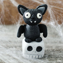 Load image into Gallery viewer, Spooky Cutie Halloween Pet Kits