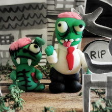 Load image into Gallery viewer, Sculpt a Zombie